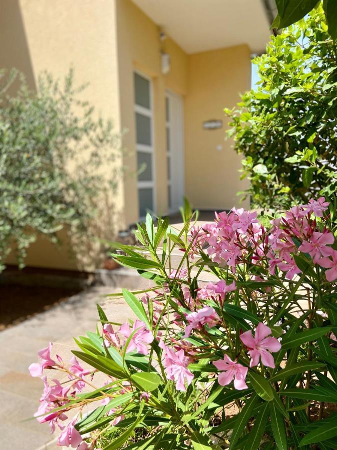 Villa Rudy Holiday Home Njivice Ngoại thất bức ảnh